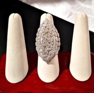 🆕️ Elegant Silver Leaf Design Sterling Silver Ring Size 7